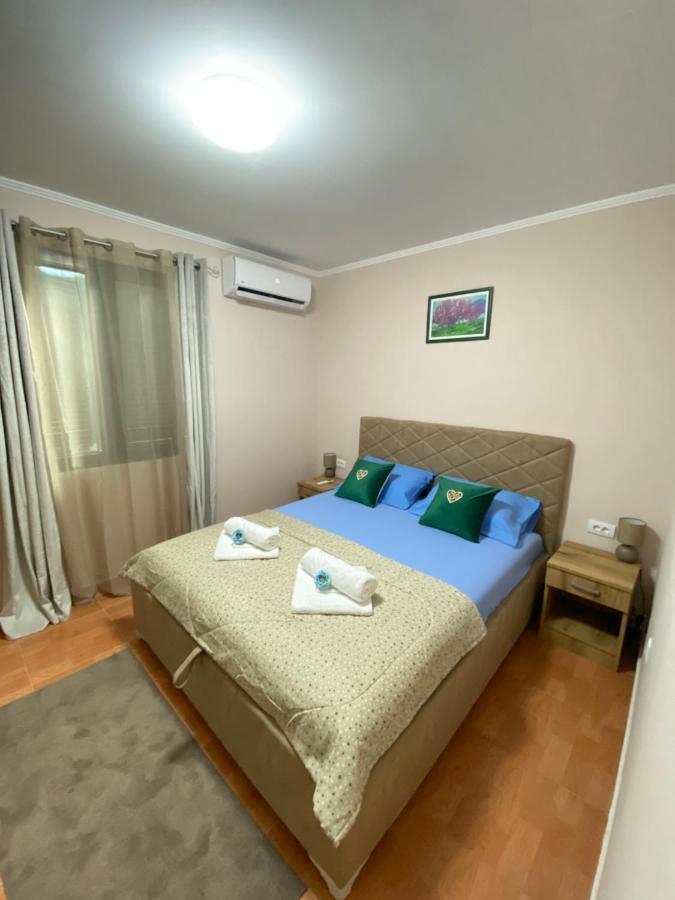 Aquata Apartments Tivat Exterior foto